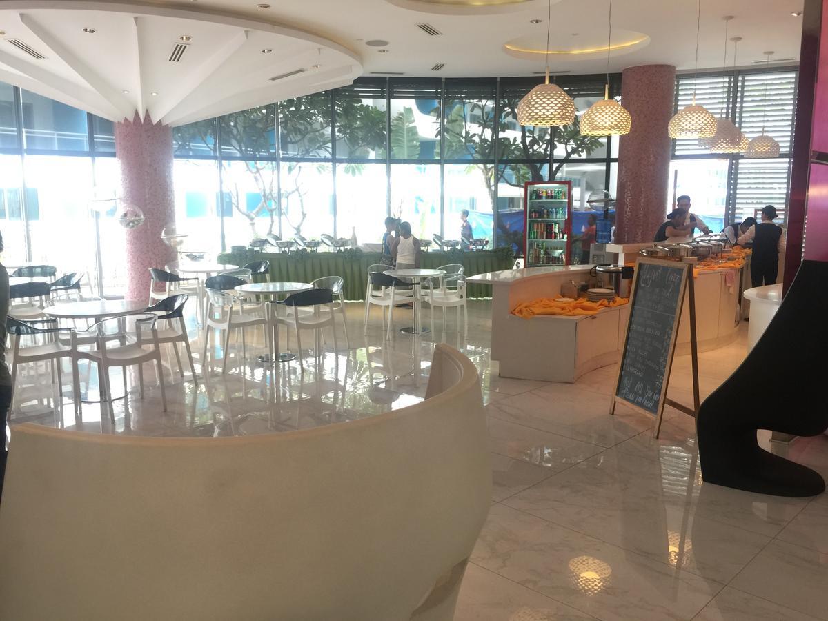 Azure Urban Resort Res. Paranaque City Exteriér fotografie